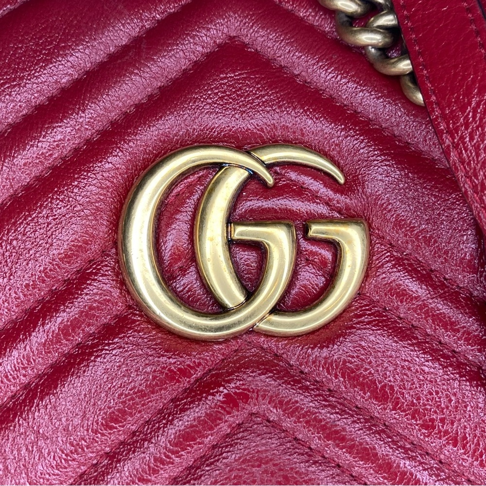 Extra pictures of Gucci Marmont zip Tote Bag - Red